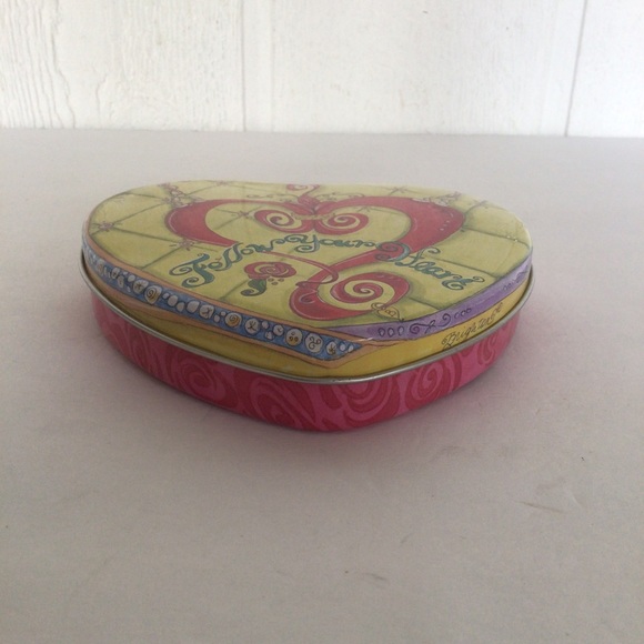 BRIGHTON HEART SHAPED LARGE JEWELRY TRINKET TIN - Picture 7 of 9